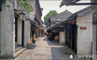 南方多地大范围雨雪,江西南昌降雪仍在继续,降温幅度明显